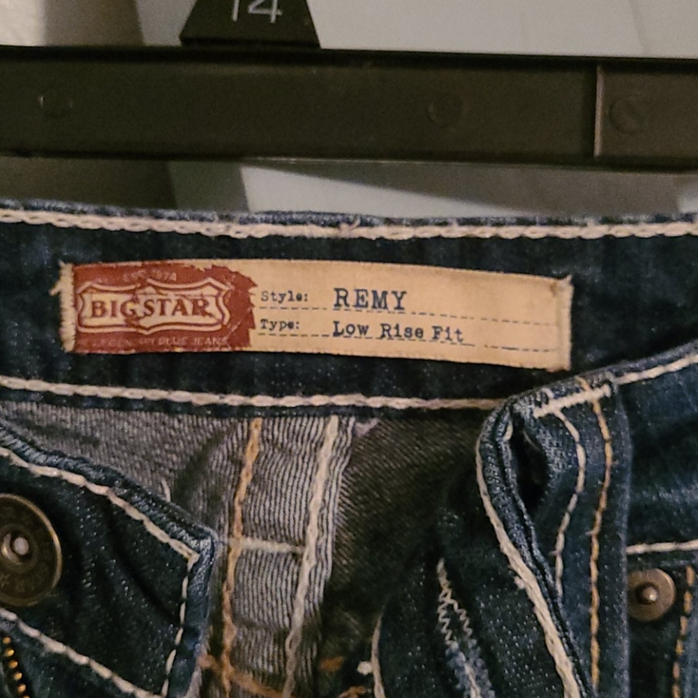 Jeans - Picture 3 of 5